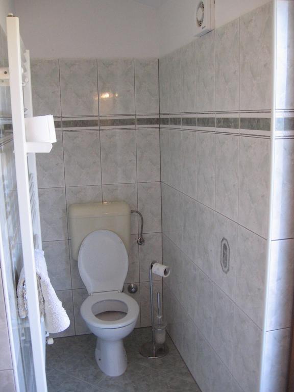 Guest House Caterina Porec Esterno foto